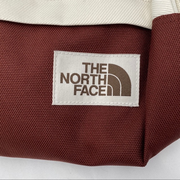 The North Face Lumbar Fanny Pack - Picture 8 of 10